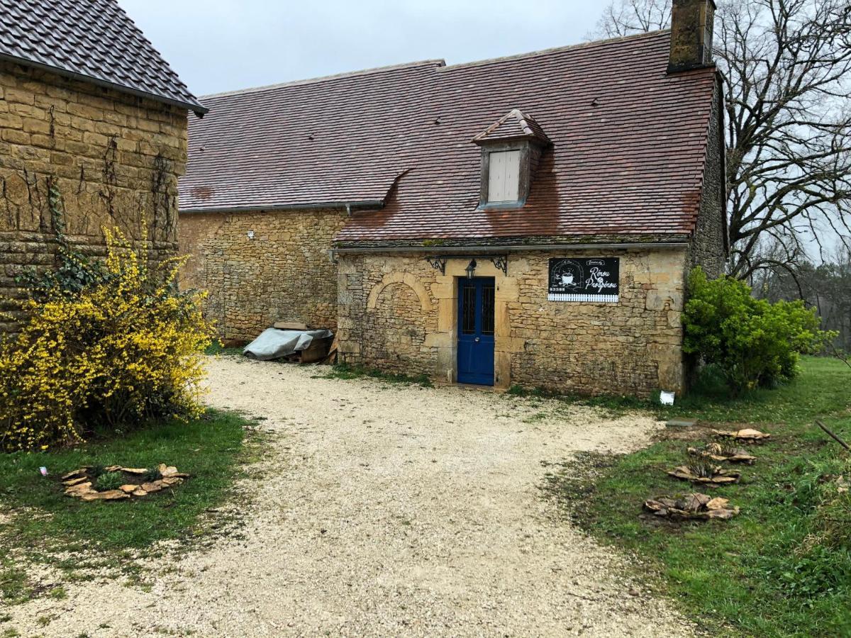 Chez Renou Et Prosperou Maison Typique Du Sarladait Saint-Genies Exterior foto